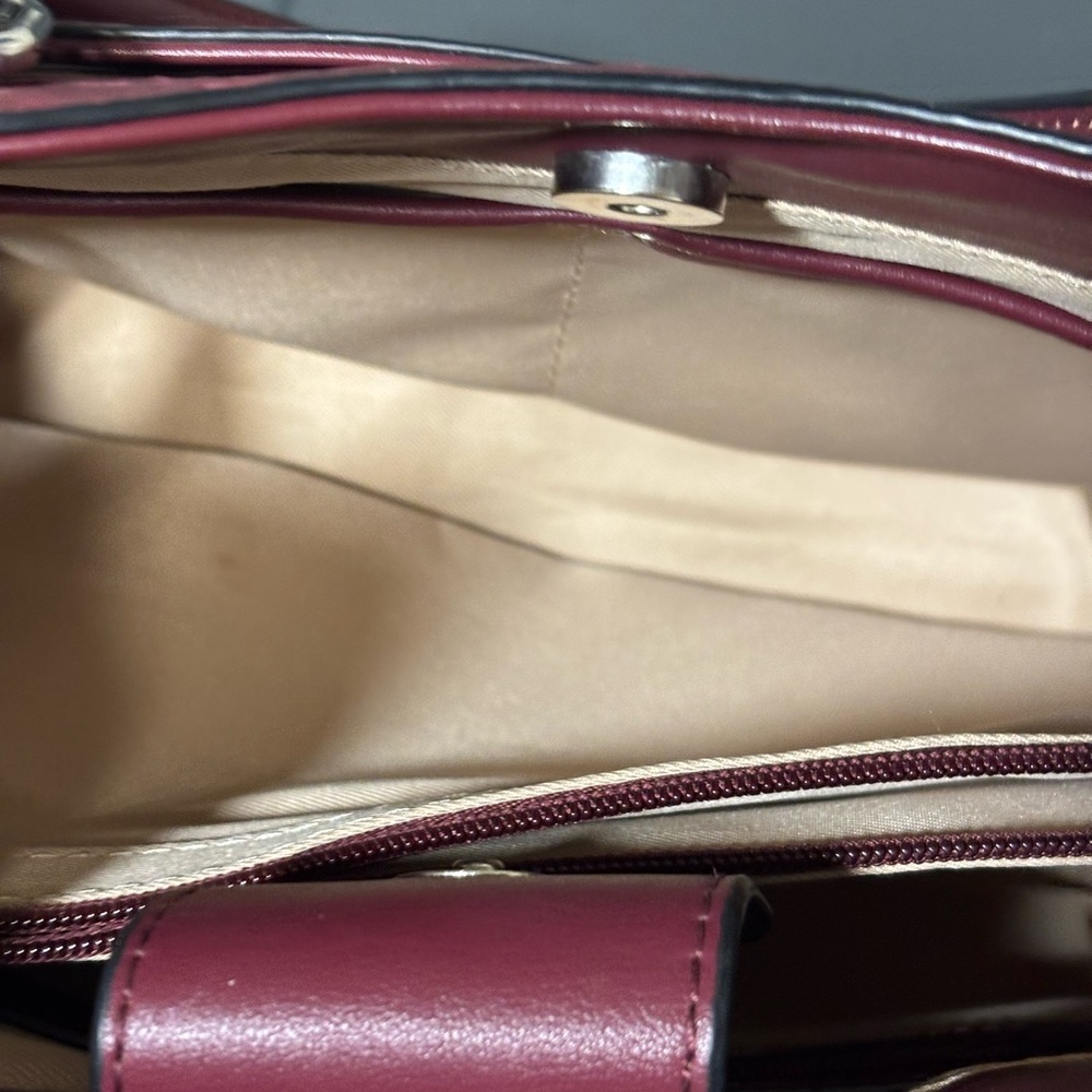 Dana Buchanan leather tote. Pretty red and is in great condition with min wear - Picture 5 of 12